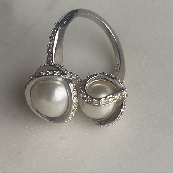SWAROVSKI faux Pearl silver tone ring size 6 - Picture 7 of 16